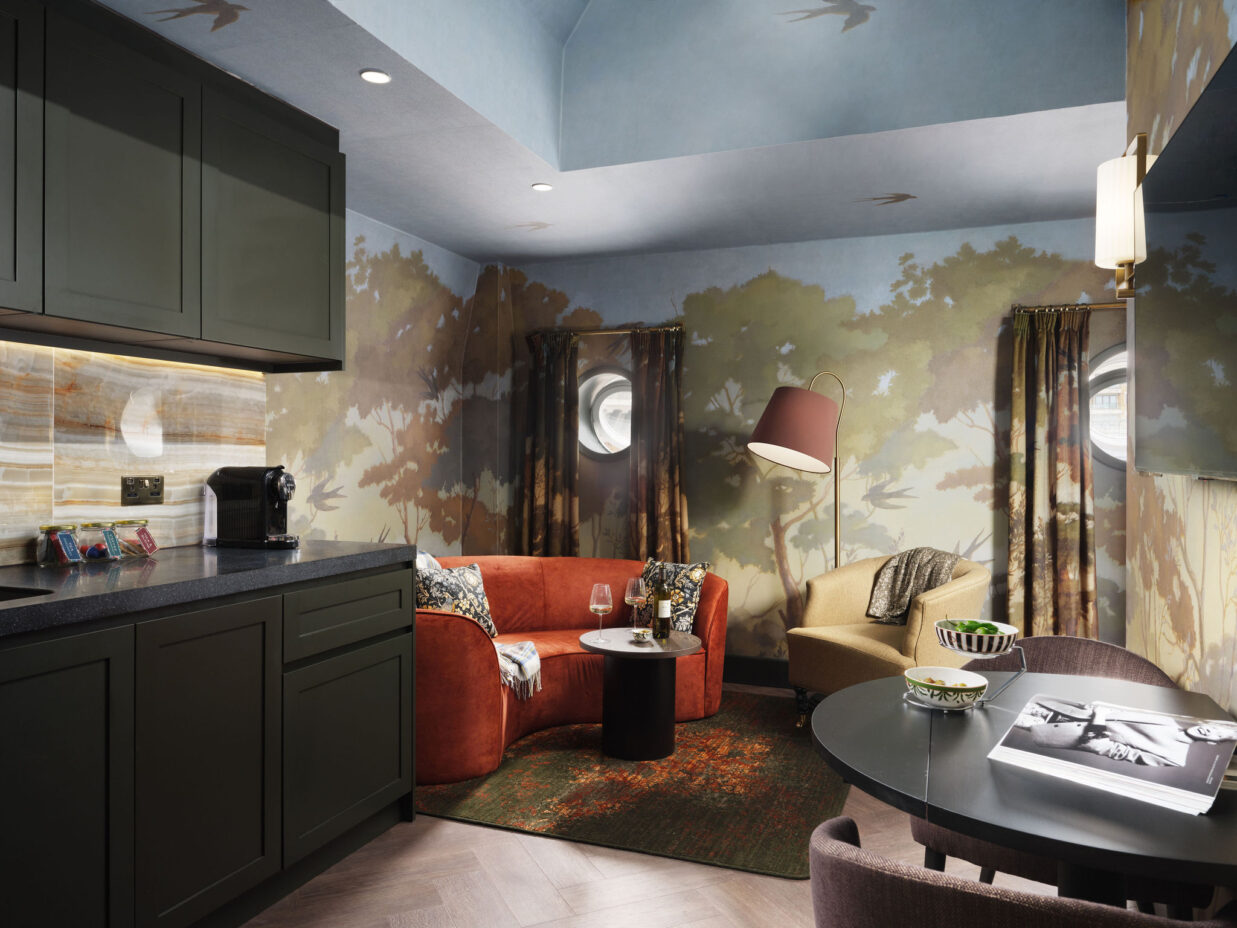 The Turret Studio Apartment Living Area - The Other House South Kensington Hotel