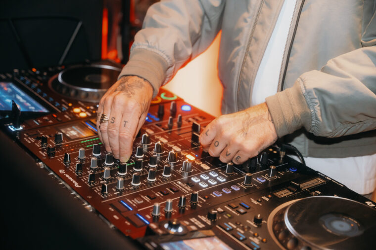 Live DJ - House Blend at The Other House